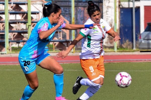 Deportes Iquique logra la remontada frente a Cobresal en Puente Alto
