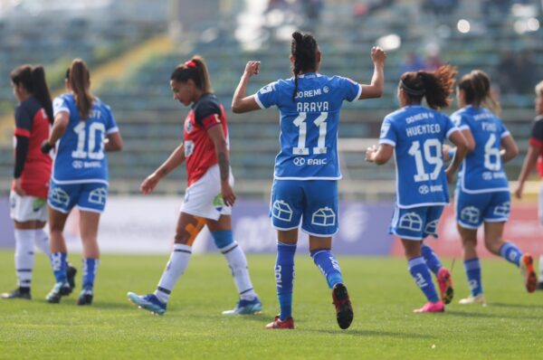 Universidad de Chile golea a Deportes Antofagasta y las hunde en el torneo