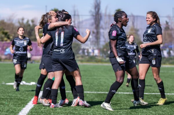 Santiago Morning vence con polémica a Universidad Católica