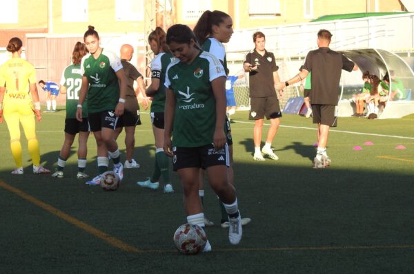 Javiera Toro marca su primer gol con el Cacereño ante Albacete