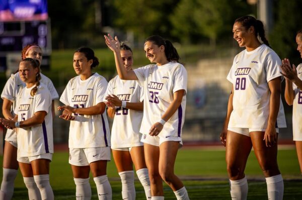 Tali Rovner marca su primer gol en el fútbol universitario de EEUU
