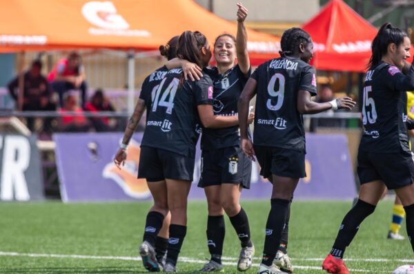 Santiago Morning remonta con todo frente a Everton