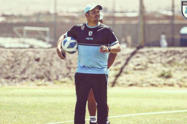 Manuel Villalobos asume como DT interino de Deportes Iquique