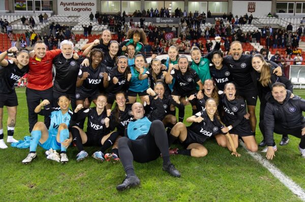 Sonya Keefe estira su racha y marca un nuevo gol con DUX Logroño