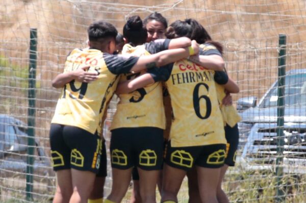 Coquimbo Unido remonta a Universidad Católica y clasifica a semifinales