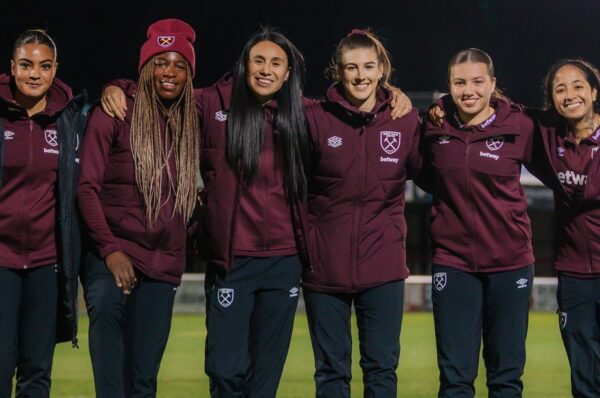 West Ham avanza en la Women’s League Cup con Camila Sáez titular