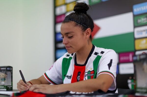 Melany Letelier seguirá jugando en Palestino durante 2025