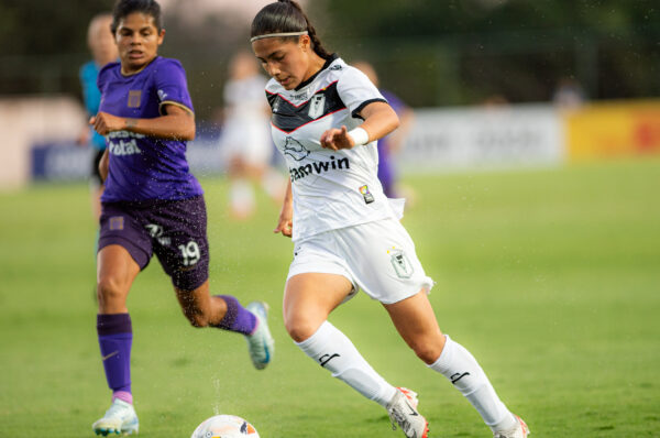 Ámbar Figueroa confirma su salida de Santiago Morning para 2025