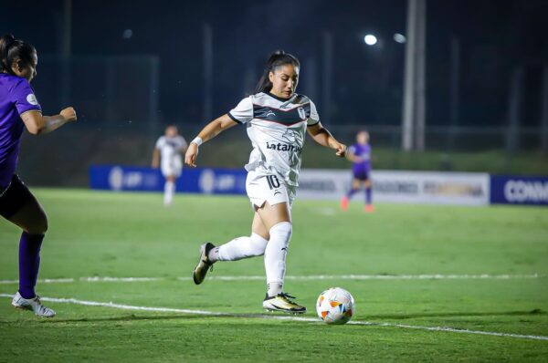 Valentina Navarrete confirmó su salida de Santiago Morning