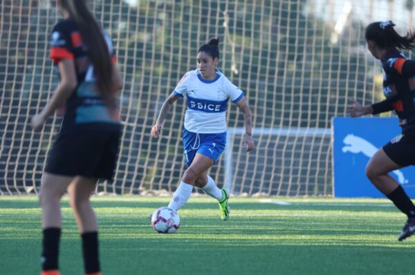 Camila Guzmán dejará Universidad Católica para jugar en Argentina