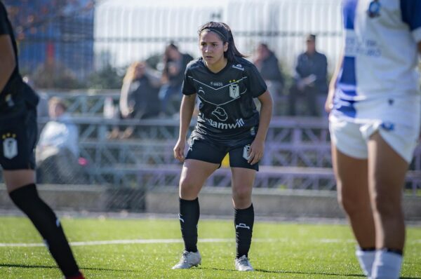 María Salinas entra a la larga lista de bajas de Santiago Morning