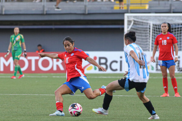 Argentina golea a Chile en el primer amistoso de febrero