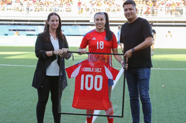 Camila Sáez y sus 100 partidos con La Roja: “Es un orgullo para mí”