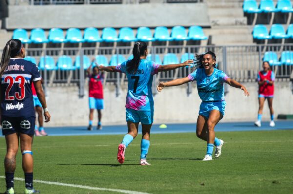 Deportes Iquique vence a Universidad Católica en casa