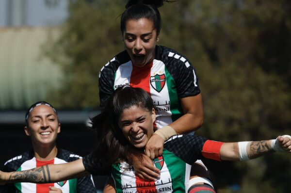 Palestino golea a Deportes Recoleta y vuelve a la victoria