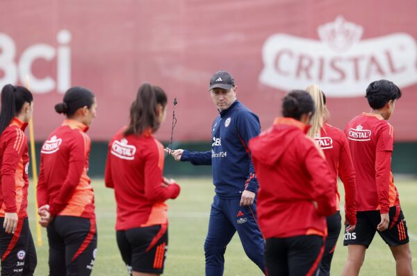 Luis Mena tras la victoria de La Roja: “Muy productivas las sensaciones”