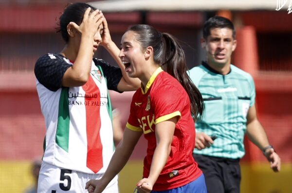 Unión Española derrota a Palestino en un acontecido clásico de colonias