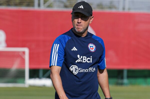 Luis Mena anticipa los amistosos de La Roja con Haití: “Nos tienen muy motivados”