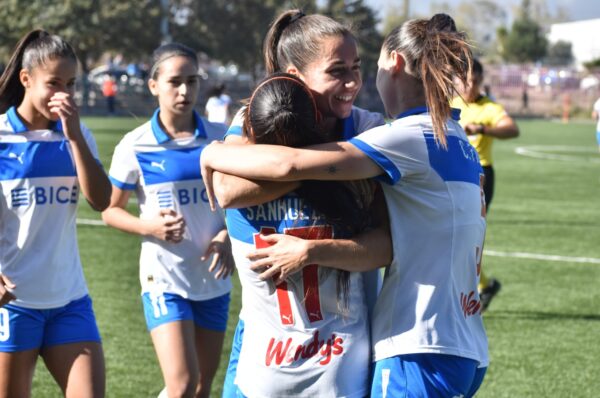Universidad Católica aplasta a Deportes Recoleta en La Pintana