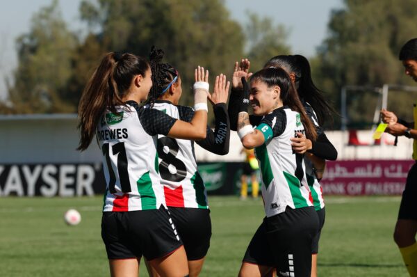 Palestino derrota con comodidad a Santiago Morning