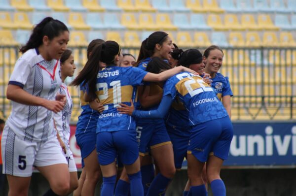 Everton pisa fuerte en casa ante Deportes Recoleta