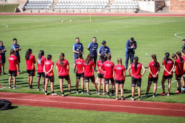 Luis Mena y La Roja en Barcelona: “Es un apronte muy positivo”