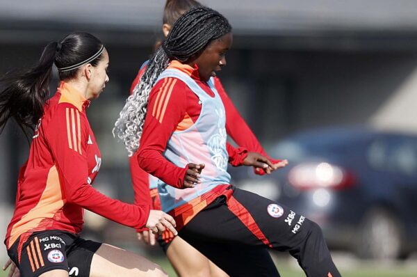 Mary Valencia celebra a La Roja: “Feliz porque estamos todas juntas”