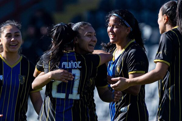 Huachipato liquida a Santiago Morning en partido pendiente