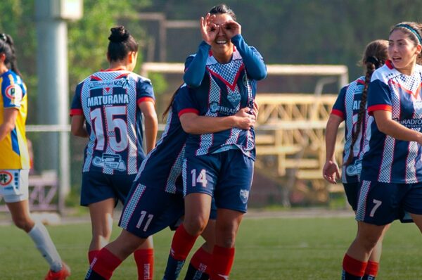 Deportes Recoleta se impone ante la Universidad de Concepción y se aleja de la zona de descenso