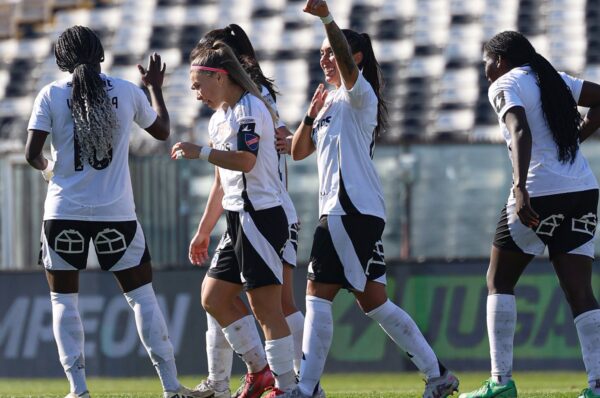 Colo-Colo sigue invicto al vencer a Deportes Recoleta