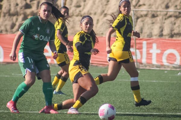 La tabla de posiciones tras la fecha 15 de la Liga Femenina 2025