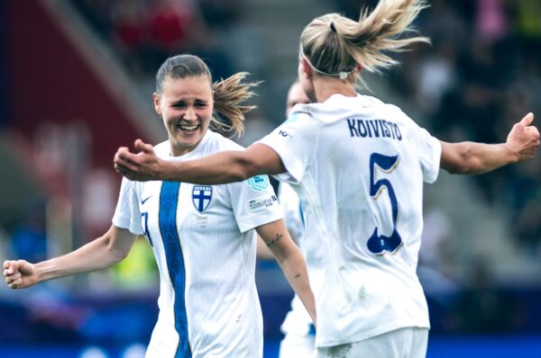 Finlandia y Noruega se imponen en el arranque de la Eurocopa 2025