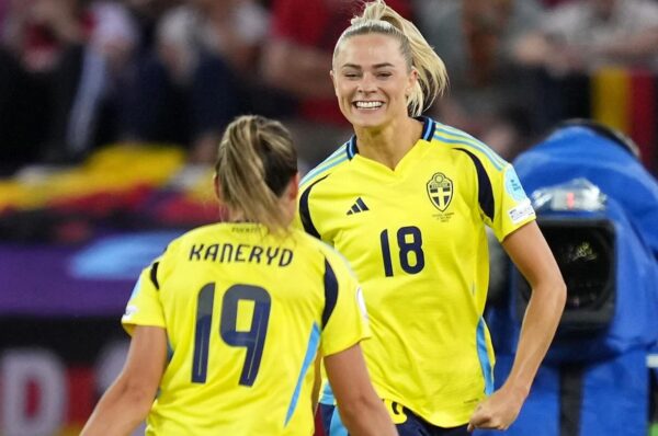 Suecia da el golpe a Alemania y se queda con el Grupo C de la Eurocopa