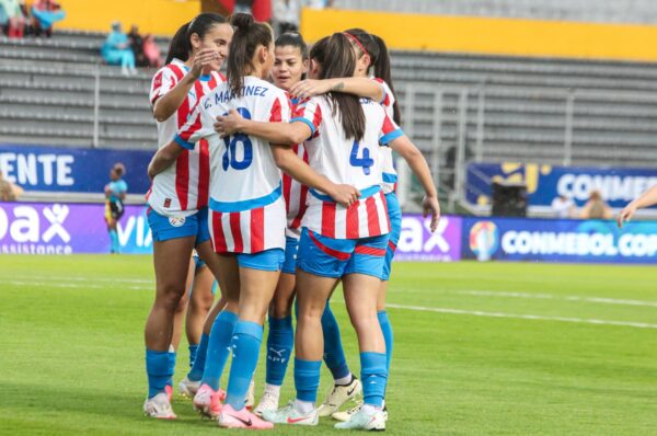 Paraguay golea a Bolivia en su estreno en la Copa América 2025