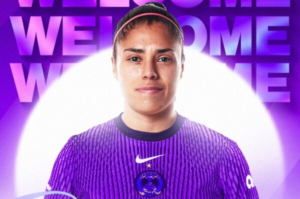 Lizbeth Ovalle rompe el récord del fichaje más caro en la historia del fútbol femenino