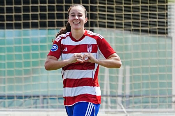 Sonya Keefe marca gol y le da la Copa Andalucía al Granada