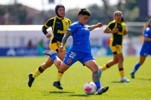 Universidad de Chile supera a Coquimbo Unido en friccionado partido