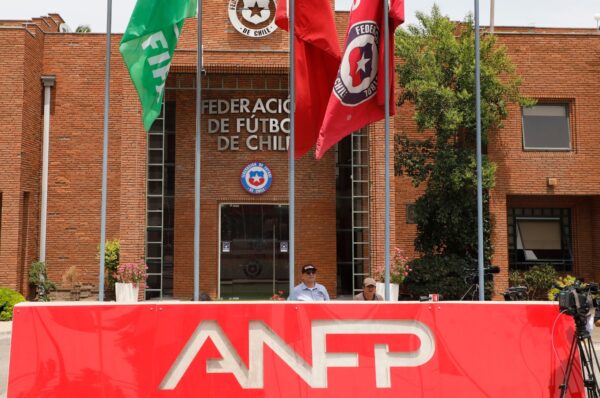 ANJUFF pide en el Senado que el fútbol femenino tenga autonomía