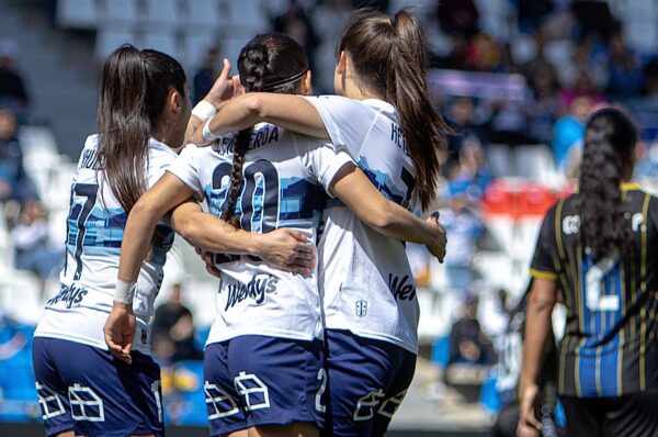 Universidad Católica cierra el torneo con victoria sobre Huachipato