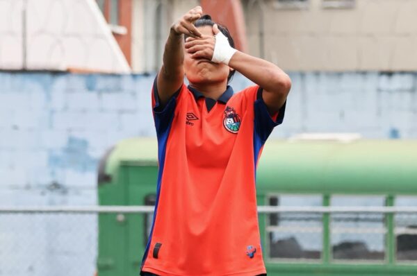 Javiera Roa no se detiene y anota tres goles con Municipal