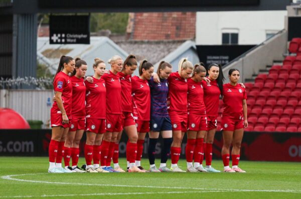 Camila Sáez marca su primer gol con el Bristol City