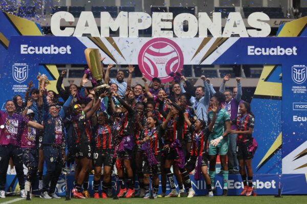 Fernanda Araya es campeona de Ecuador con Independiente del Valle