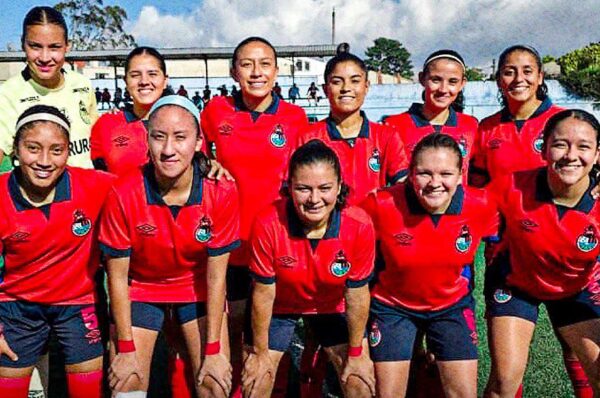 Javiera Roa suma un nuevo gol con Municipal en Guatemala