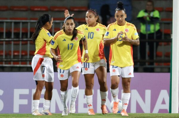 Colombia supera a Perú en la fecha 1 de la Liga de Naciones