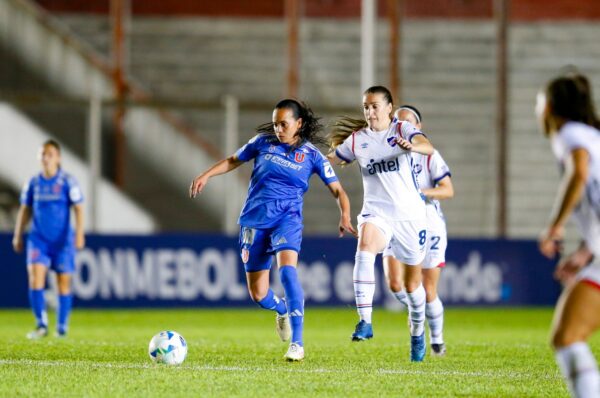 Universidad de Chile empata con Nacional en su debut en Copa Libertadores
