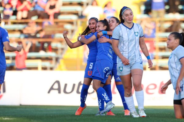 Universidad de Chile vence a Huachipato y sella su paso a semifinales