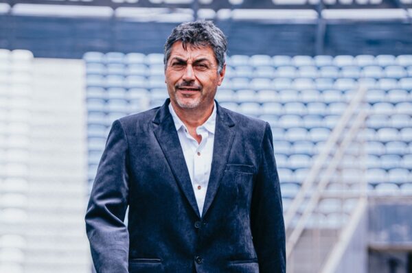 José Letelier renueva como DT de Alianza Lima de cara a 2026