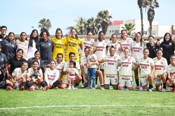 Universitario vence a Alianza Lima y es campeón en Perú