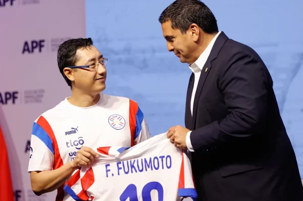 Paraguay despide al DT Fabio Fukumoto antes de enfrentar a Chile