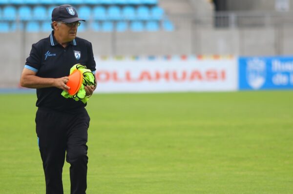 Claudio Quintiliani deja de ser DT de Deportes Iquique